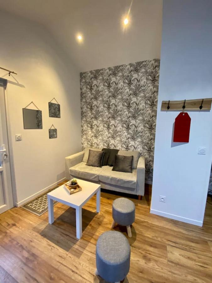 Le Petit Beauregard Apartman Le Fenouiller Kültér fotó