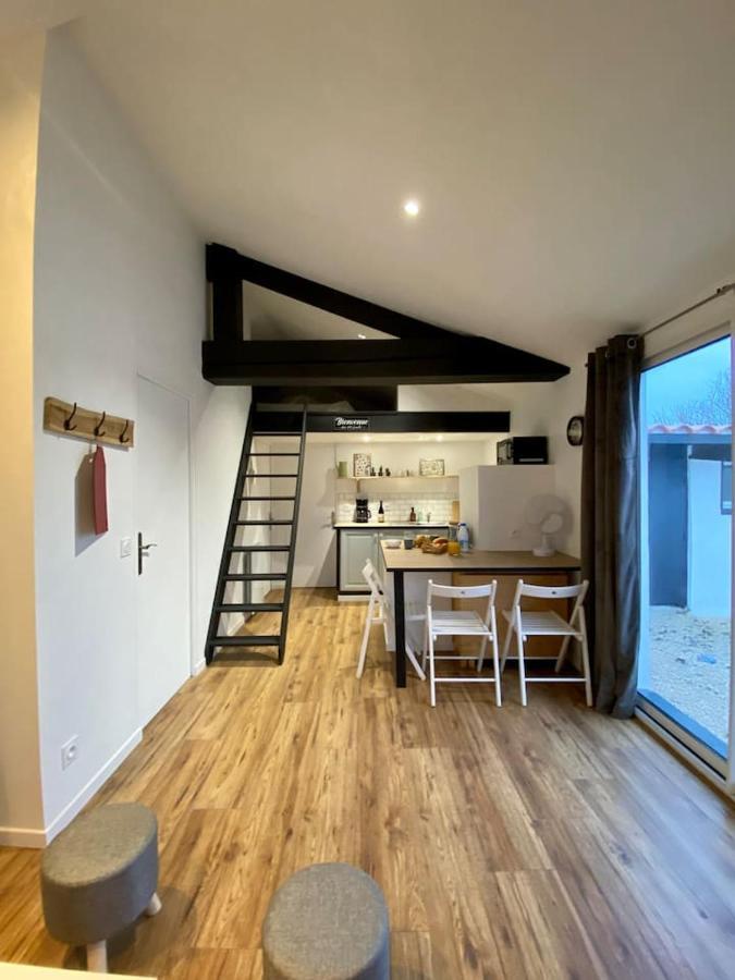 Le Petit Beauregard Apartman Le Fenouiller Kültér fotó